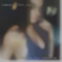 looking for someone to lick pussy